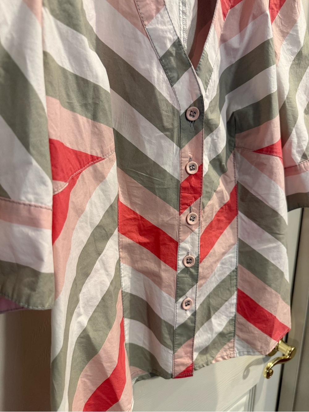 Maeve Anthropologie Chevron Top with Coral Accents - Picture 4 of 11